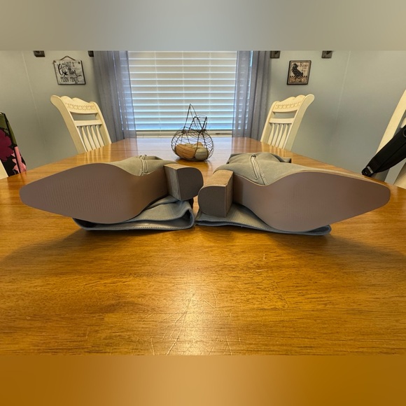 BNWOT Ruched Boot - Picture 4 of 5